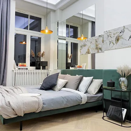 Ak Apartment *