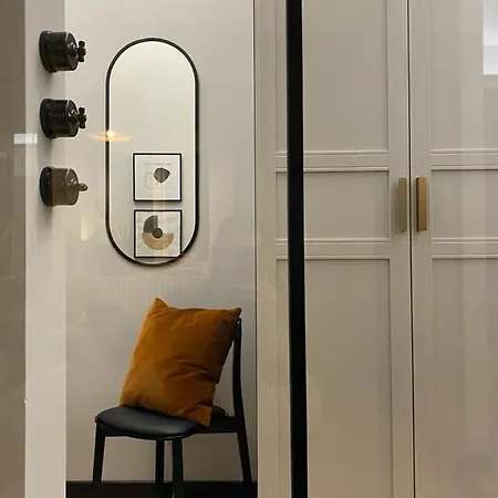 Ak アパート ワルシャワ